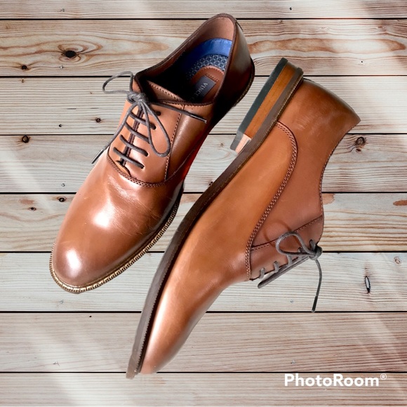 Men’s Vince Camuto lamson Cap Toe Oxfords size 8.5 Wide. make me an offer. - Picture 4 of 8